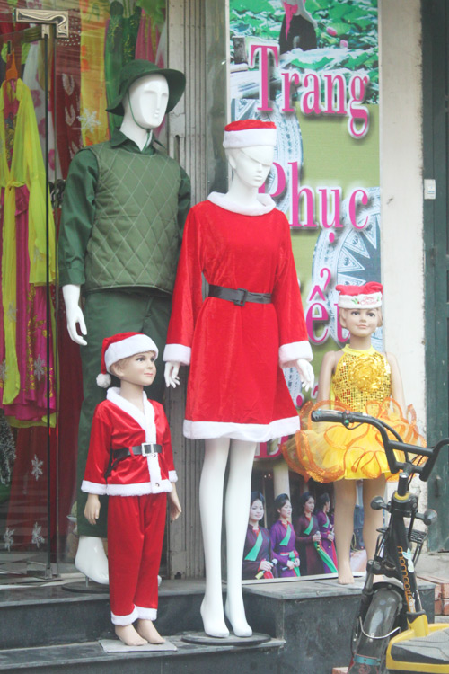 “Hô biến” thành ông già Noel chỉ với 70 ngàn đồng